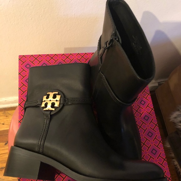 NEW! TORY BURCH BOOTIES - Picture 4 of 7